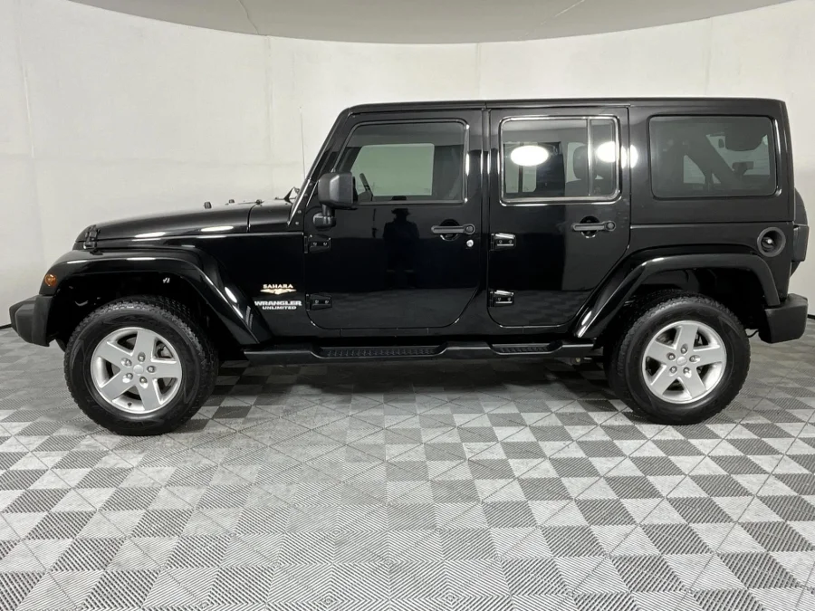 Used 2013 Jeep Wrangler Unlimited Sahara 3.6L 75th Anniversary Edition - WeBuyCars The Dome