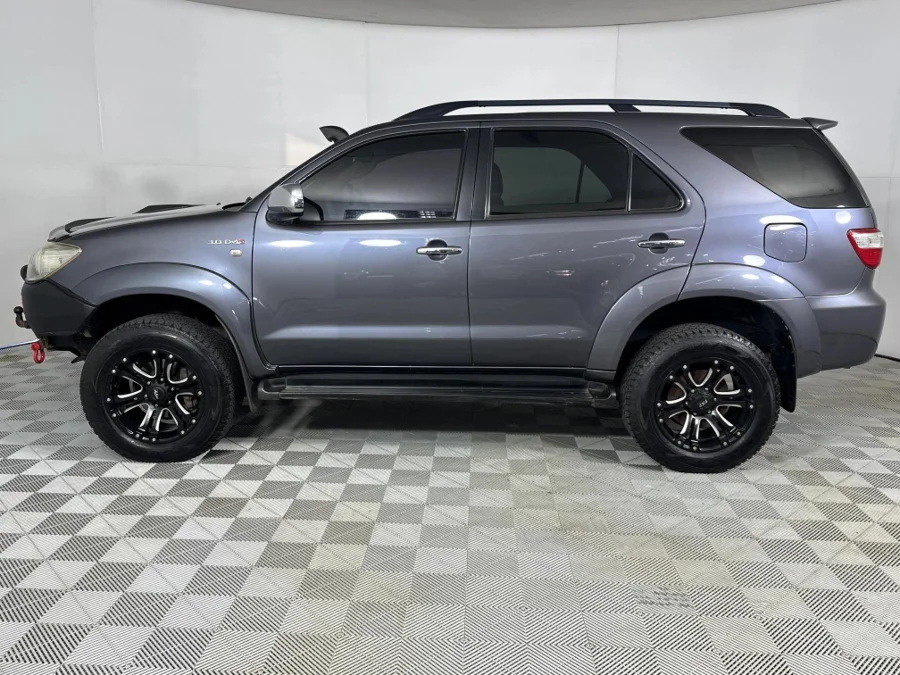 Used 2010 Toyota Fortuner 3.0D-4D 4x4 - WeBuyCars Silverlakes