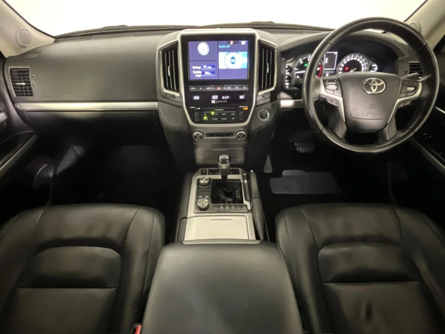 Used 2020 Toyota Land Cruiser 200 4.5D-4D V8 VX-R - WeBuyCars Silverlakes