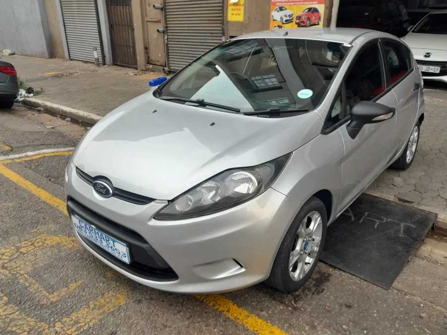 Used 2015 Ford Fiesta sedan 1.4 Ambiente - Carmart Auto Dealer Used 2015 Ford Fiesta sedan 1.4 Ambiente - Carmart Auto Dealer