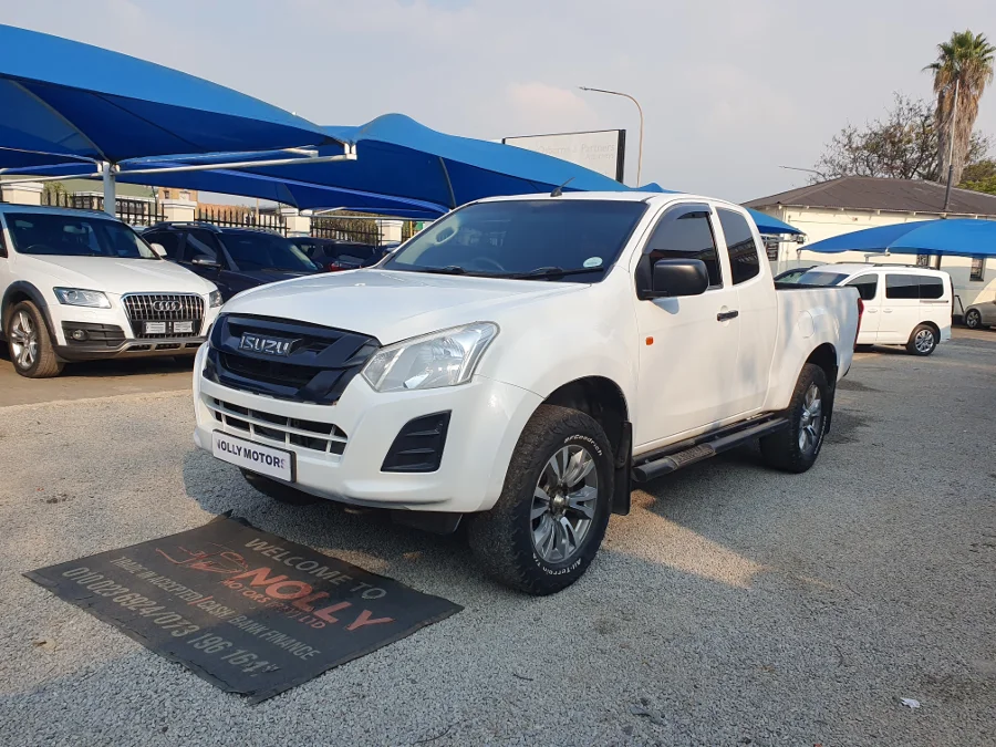 Used 2020 Isuzu D-Max 250C chassis cab - Nolly Motors Used 2020 Isuzu D-Max 250C chassis cab - Nolly Motors
