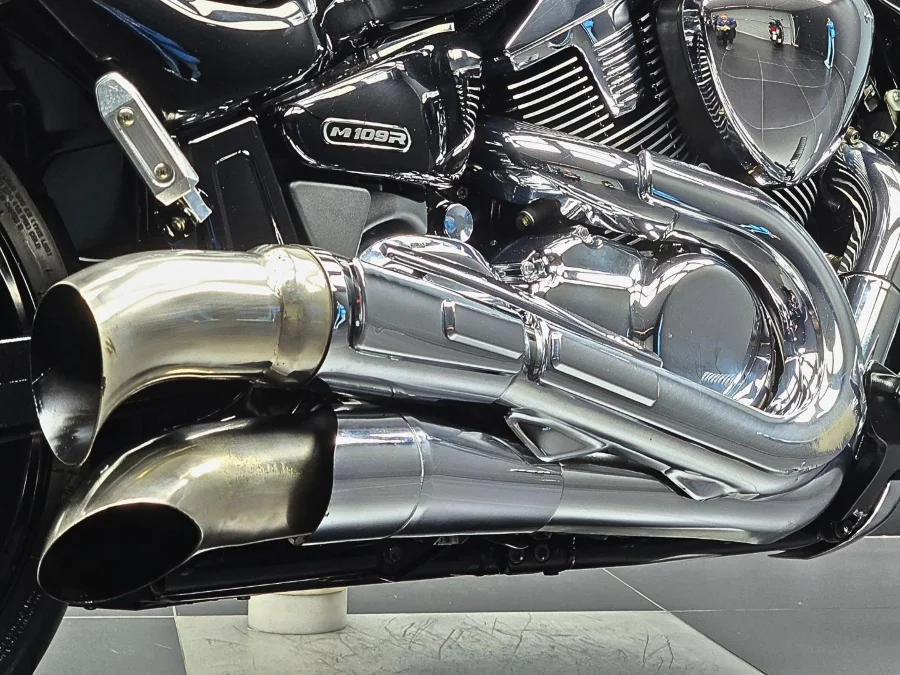 Used 2011 Suzuki VZR 1800 BOULEVARD - Bikeshop Boksburg Used 2011 Suzuki VZR 1800 BOULEVARD - Bikeshop Boksburg