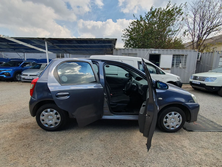 Used 2014 Toyota Etios hatch 1.5 Xi - Nolly Motors