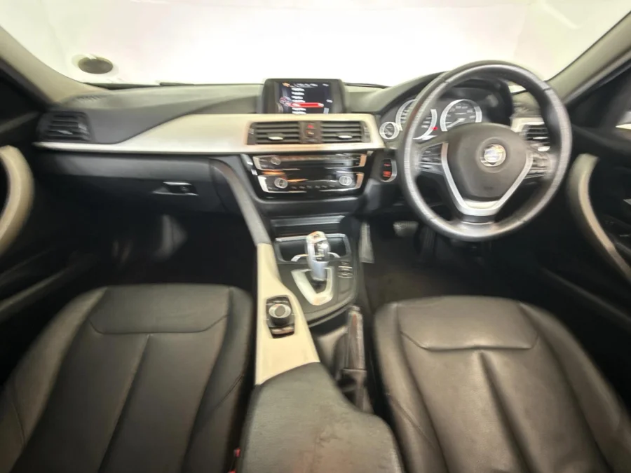 Used 2015 BMW 3 Series 320i sports-auto - WeBuyCars JHB South Used 2015 BMW 3 Series 320i sports-auto - WeBuyCars JHB South