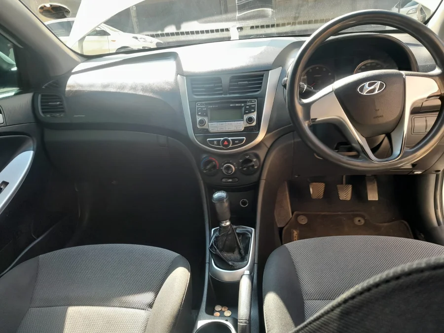 Used 2016 Hyundai Accent sedan 1.6 Glide - Carmart Auto Dealer