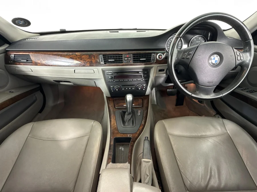 Used 2005 BMW 3 Series 330d auto - WeBuyCars The Dome Used 2005 BMW 3 Series 330d auto - WeBuyCars The Dome