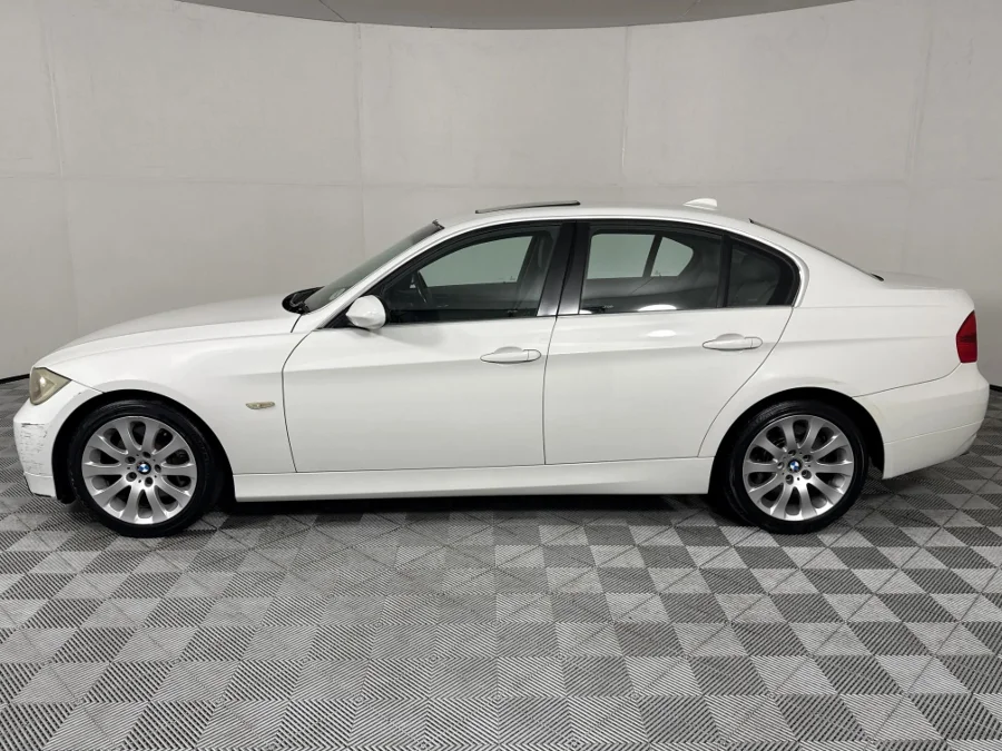 Used 2005 BMW 3 Series 330d auto - WeBuyCars The Dome Used 2005 BMW 3 Series 330d auto - WeBuyCars The Dome