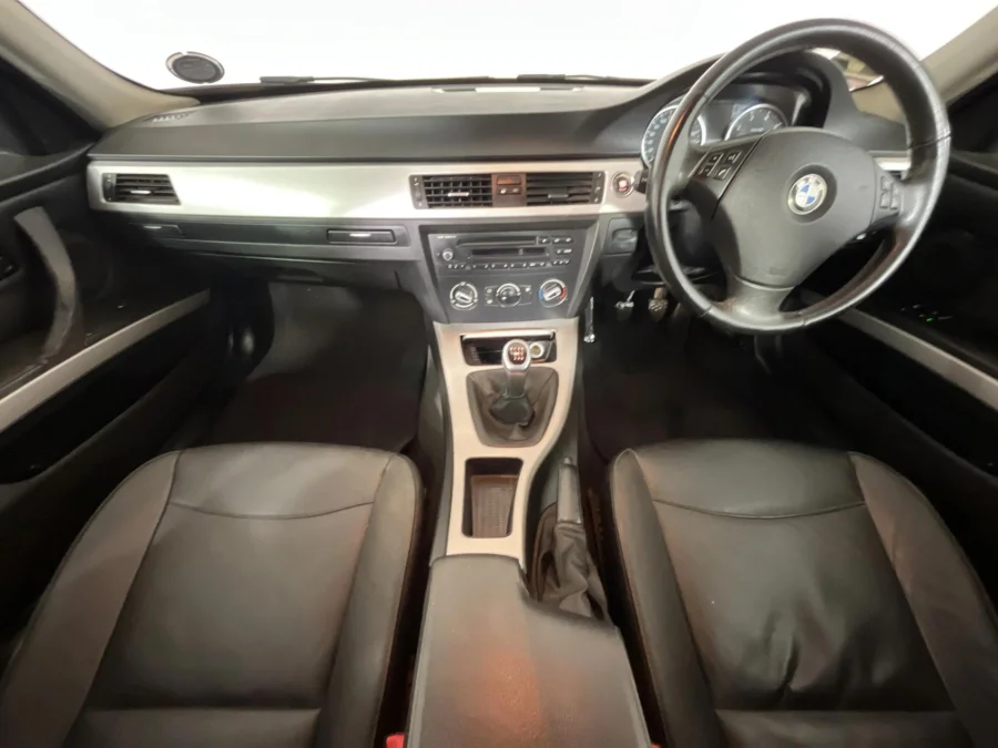 Used 2011 BMW 3 Series 320i Exclusive - WeBuyCars Silverlakes Used 2011 BMW 3 Series 320i Exclusive - WeBuyCars Silverlakes