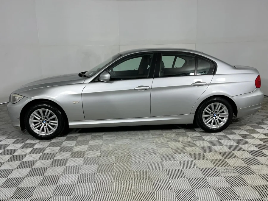Used 2011 BMW 3 Series 320i Exclusive - WeBuyCars Silverlakes Used 2011 BMW 3 Series 320i Exclusive - WeBuyCars Silverlakes