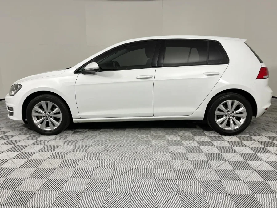 Used 2016 Volkswagen Golf 1.4TSI Comfortline auto - WeBuyCars The Dome Used 2016 Volkswagen Golf 1.4TSI Comfortline auto - WeBuyCars The Dome