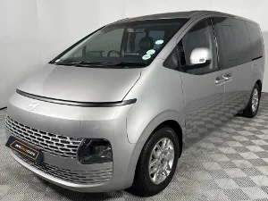 Used 2024 Hyundai Staria 2.2D Executive 9-seater Used 2024 Hyundai Staria 2.2D Executive 9-seater