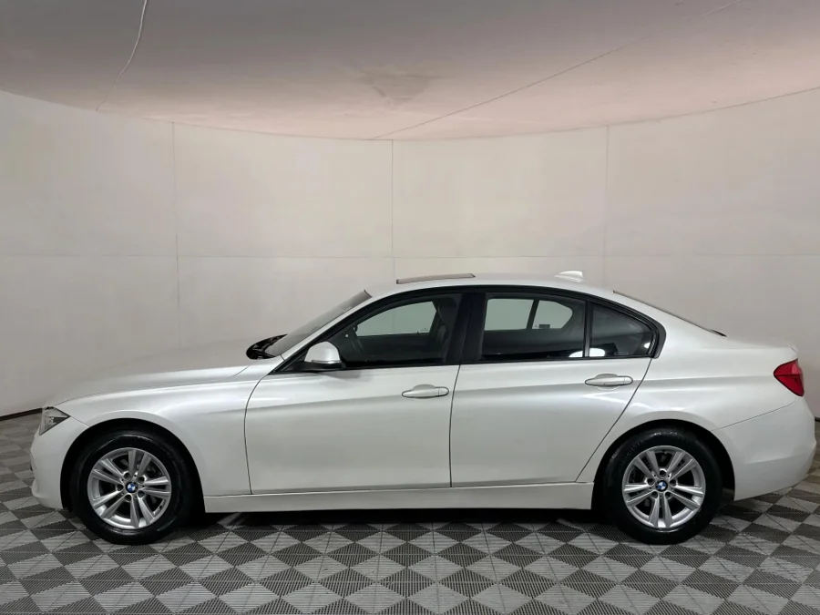 Used 2019 BMW 3 Series 318i auto - WeBuyCars JHB South Used 2019 BMW 3 Series 318i auto - WeBuyCars JHB South