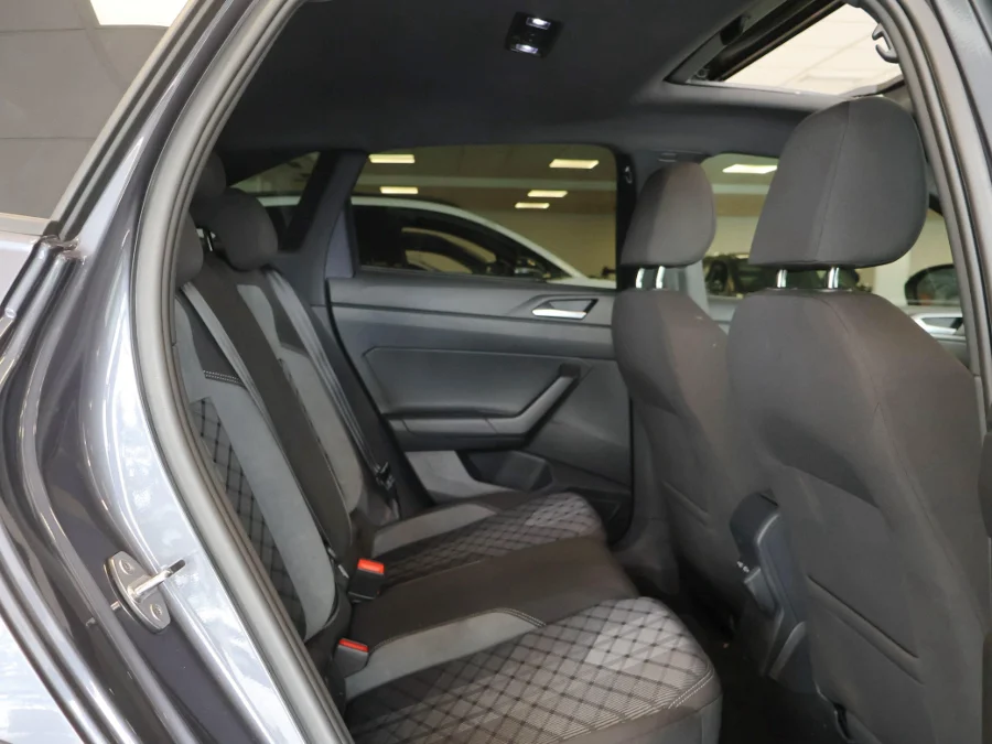Used 2025 Volkswagen Taigo 1.0TSI R-Line - VW Rivonia