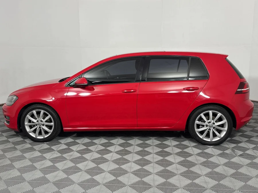Used 2014 Volkswagen Golf 2.0TDI Highline - WeBuyCars Lansdowne