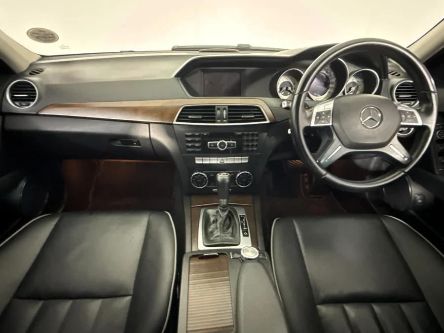 Used 2014 Mercedes-Benz C-Class C180 Classic auto - WeBuyCars Lansdowne Used 2014 Mercedes-Benz C-Class C180 Classic auto - WeBuyCars Lansdowne
