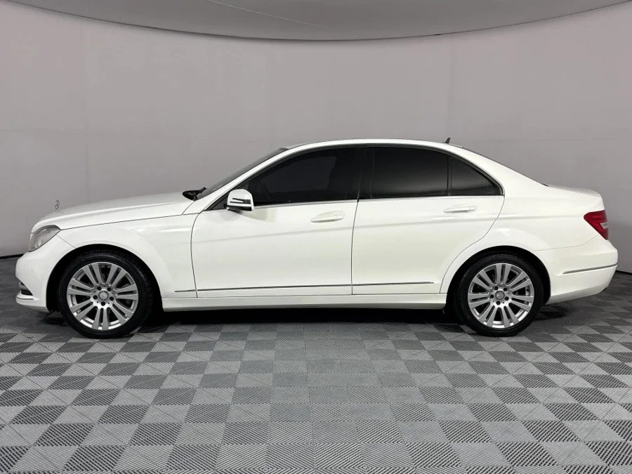 Used 2014 Mercedes-Benz C-Class C180 Classic auto - WeBuyCars Lansdowne Used 2014 Mercedes-Benz C-Class C180 Classic auto - WeBuyCars Lansdowne