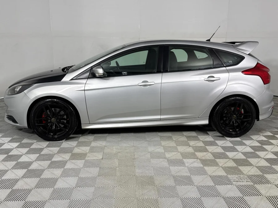 Used 2013 Ford Focus ST 1 - WeBuyCars Silverlakes