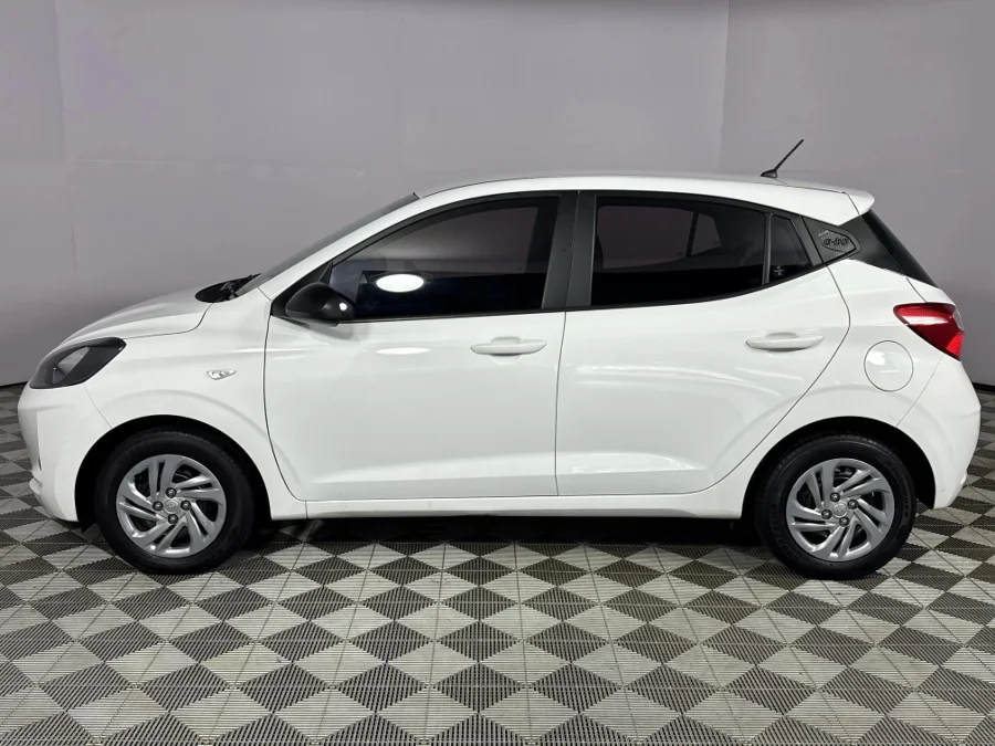 Used 2023 Hyundai Grand i10 1.0 hatch Motion auto - WeBuyCars Durban