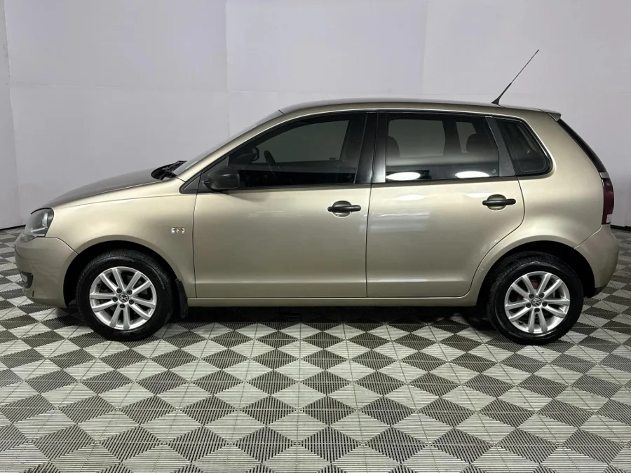 Used 2015 Volkswagen Polo Vivo hatch 1.4 Conceptline - WeBuyCars Durban Used 2015 Volkswagen Polo Vivo hatch 1.4 Conceptline - WeBuyCars Durban