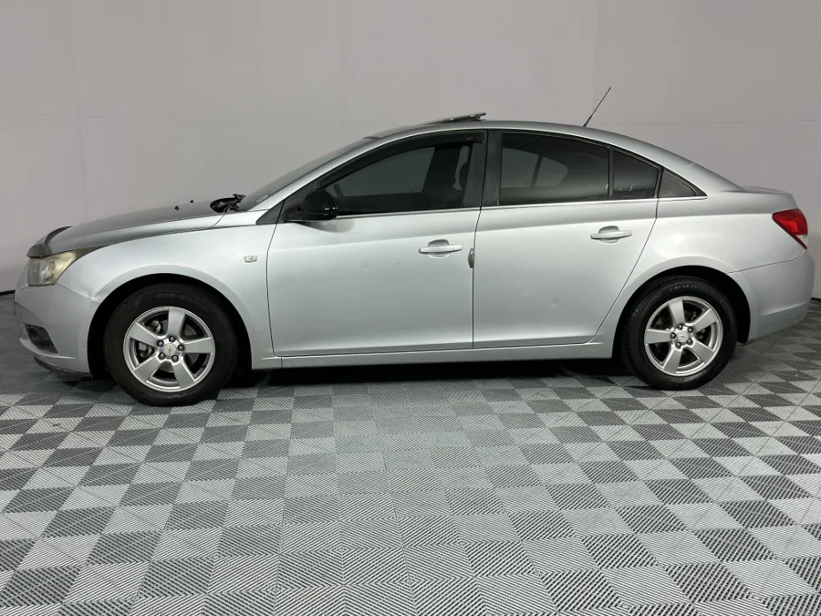 Used 2012 Chevrolet Cruze sedan 1.6 LS - WeBuyCars Brackenfell Cape Town