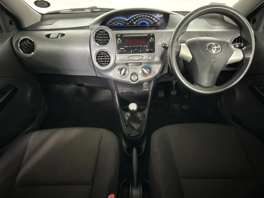 Used 2017 Toyota Etios hatch 1.5 Sprint - WeBuyCars Silverlakes Used 2017 Toyota Etios hatch 1.5 Sprint - WeBuyCars Silverlakes