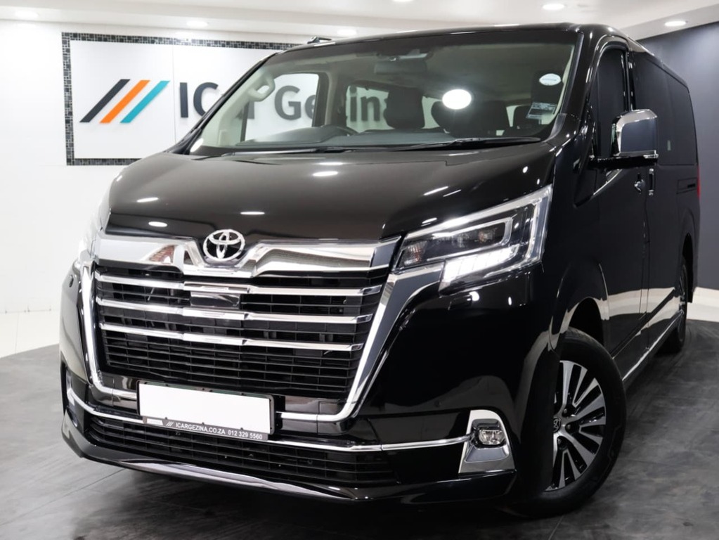 Used 2021 Toyota Quantum 2.8 LWB bus 9-seater VX Premium