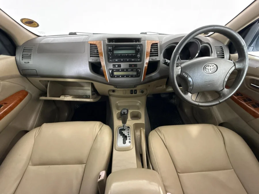 Used 2010 Toyota Fortuner 3.0D-4D auto - WeBuyCars JHB South Used 2010 Toyota Fortuner 3.0D-4D auto - WeBuyCars JHB South