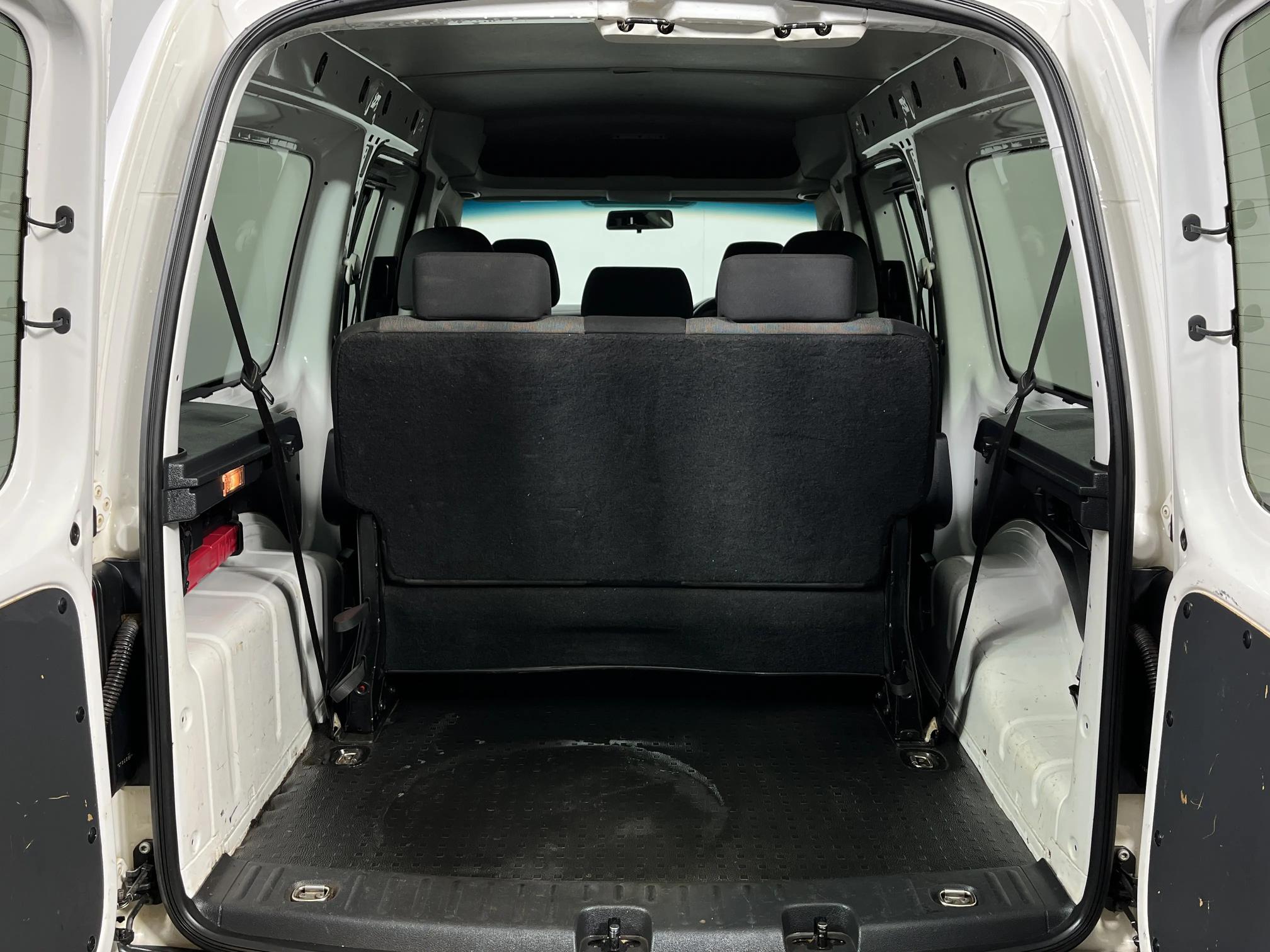 Used 2017 Volkswagen Caddy Maxi 2.0TDI crew bus | Junk Mail Marketplace