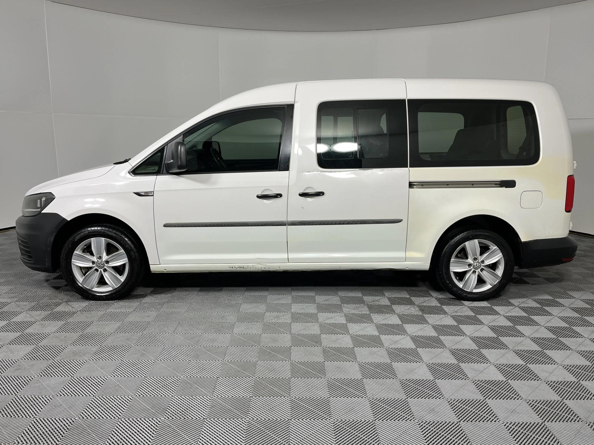Used 2017 Volkswagen Caddy Maxi 2.0TDI crew bus | Junk Mail Marketplace