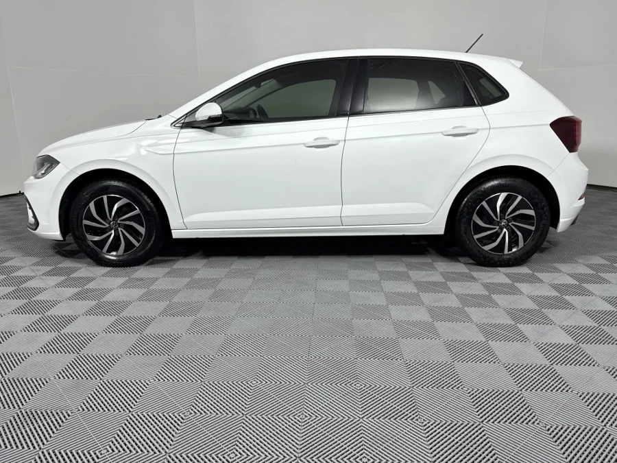 Used 2022 Volkswagen Polo hatch 1.0TSI Life manual - WeBuyCars Montana