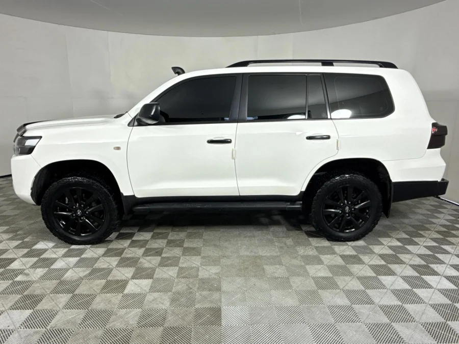 Used 2019 Toyota Land Cruiser 200 4.5D-4D V8 GX-R - WeBuyCars George Used 2019 Toyota Land Cruiser 200 4.5D-4D V8 GX-R - WeBuyCars George