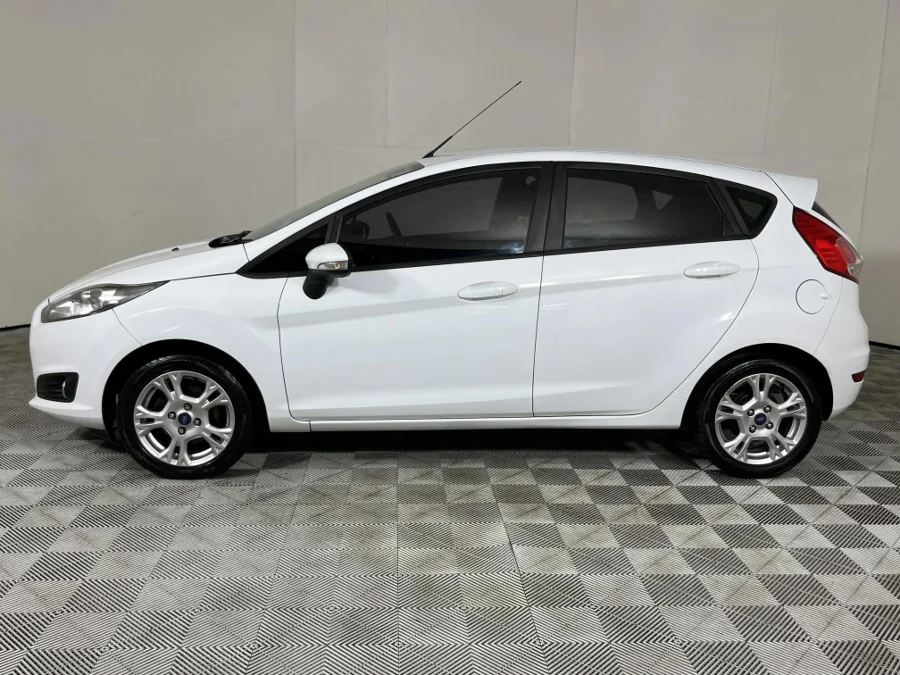 Used 2018 Ford Fiesta 5-door 1.0T Trend - WeBuyCars The Dome