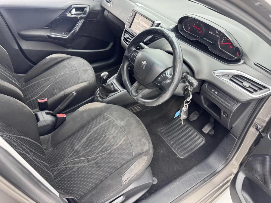 Used 2013 Peugeot 208 5-door 1.2 Active - EBK Auto Used 2013 Peugeot 208 5-door 1.2 Active - EBK Auto