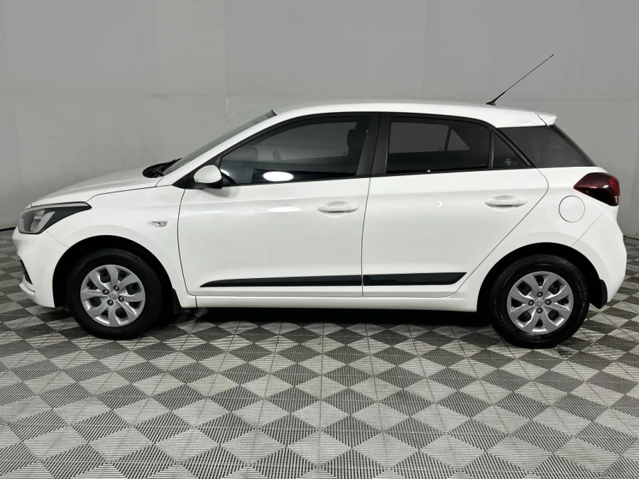 Used 2020 Hyundai i20 1.2 Motion - WeBuyCars Richmond