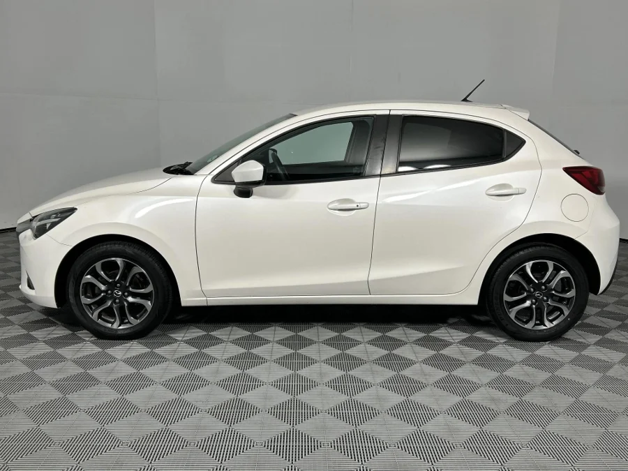Used 2020 Mazda Mazda2 1.5 Individual manual - WeBuyCars Richmond Used 2020 Mazda Mazda2 1.5 Individual manual - WeBuyCars Richmond