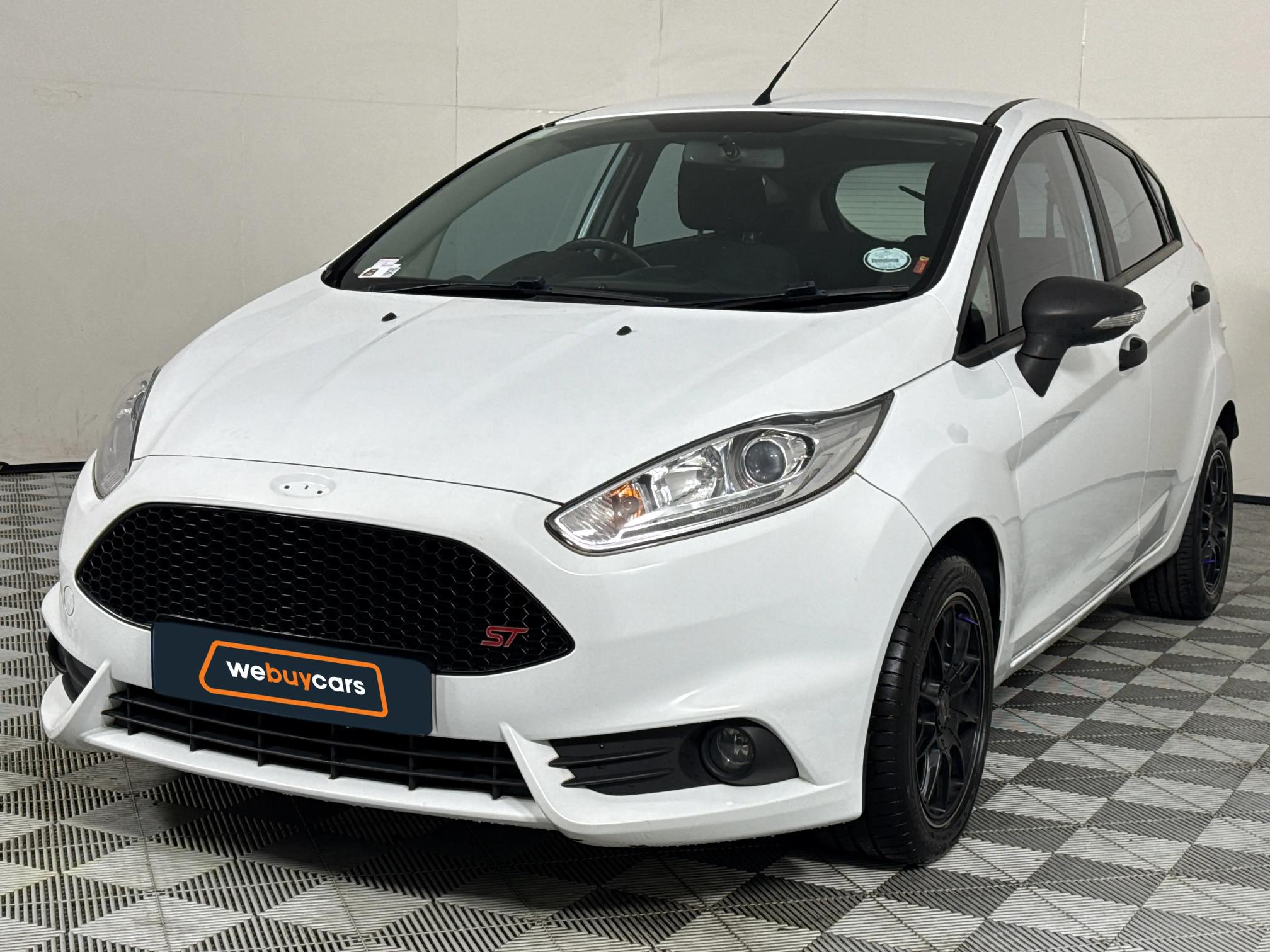 Used 2015 Ford Fiesta 5-door 1.0T Ambiente auto