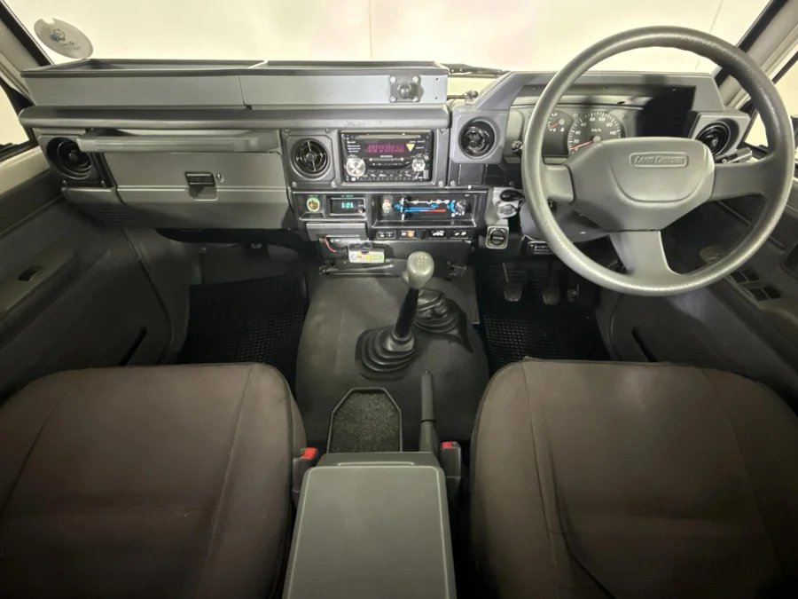 Used 2008 Toyota Land Cruiser 76 Land Cruiser 70 4.2D station wagon LX - WeBuyCars Midstream Used 2008 Toyota Land Cruiser 76 Land Cruiser 70 4.2D station wagon LX - WeBuyCars Midstream