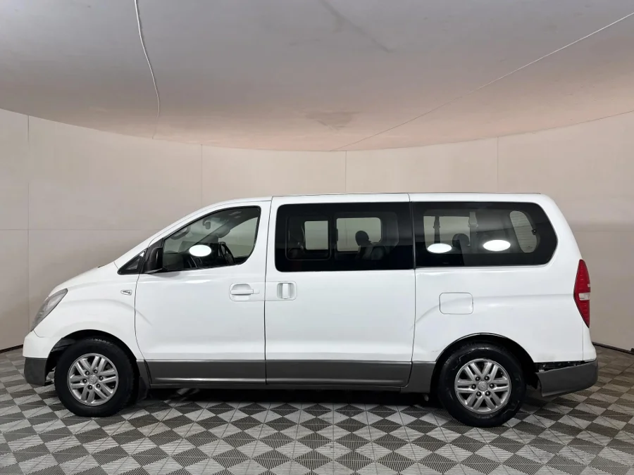 Used 2016 Hyundai H-1 2.5VGTi bus Elite 9-seater - WeBuyCars JHB South