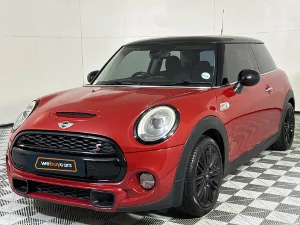Used 2015 MINI Hatch Cooper S Hatch 3-door Seven 7 auto Used 2015 MINI Hatch Cooper S Hatch 3-door Seven 7 auto