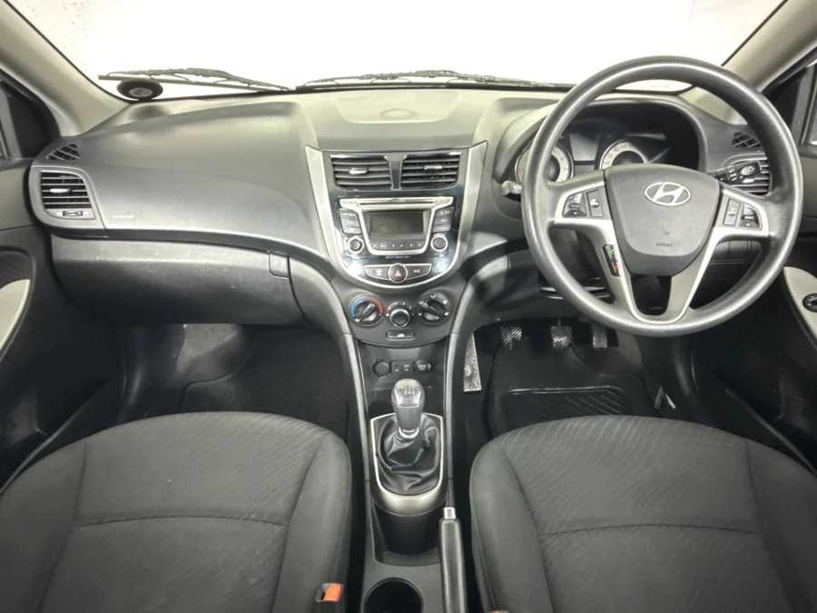 Used 2017 Hyundai Accent sedan 1.6 Fluid - WeBuyCars George Used 2017 Hyundai Accent sedan 1.6 Fluid - WeBuyCars George
