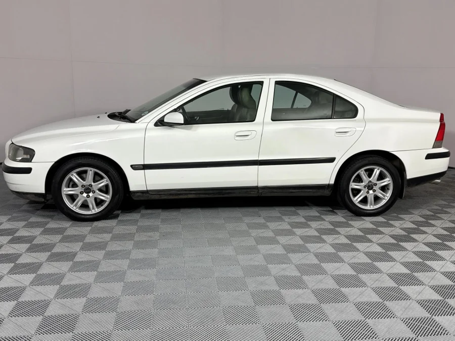 Used 2004 Volvo S60 2.0T - WeBuyCars Lansdowne Used 2004 Volvo S60 2.0T - WeBuyCars Lansdowne