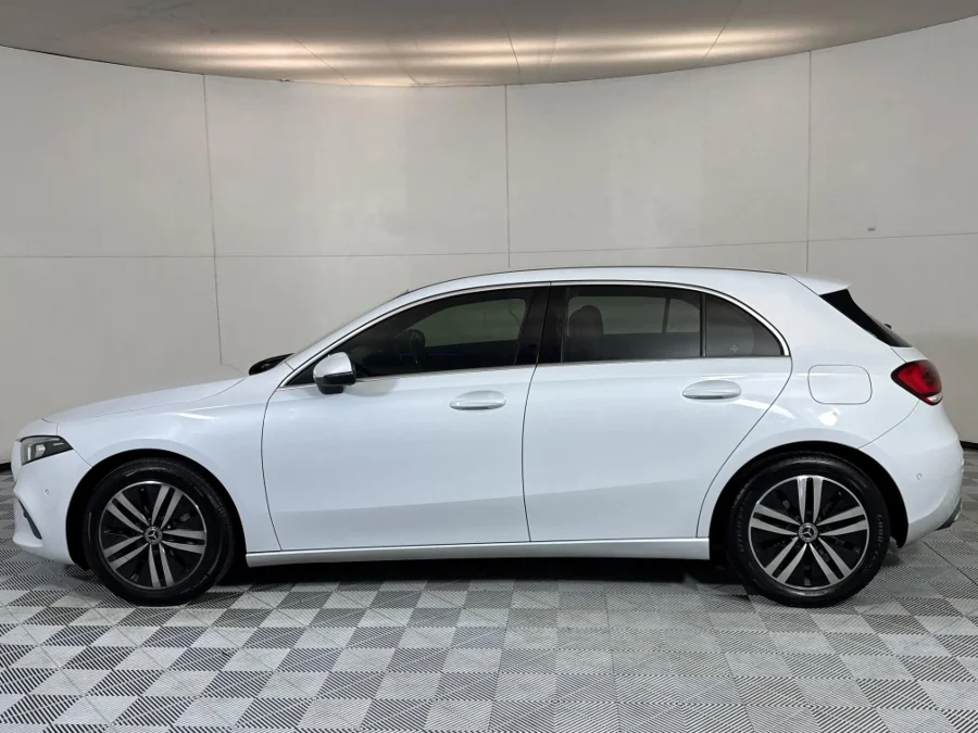 Used 2019 Mercedes-Benz A-Class A200 hatch AMG Line - WeBuyCars Midstream Used 2019 Mercedes-Benz A-Class A200 hatch AMG Line - WeBuyCars Midstream