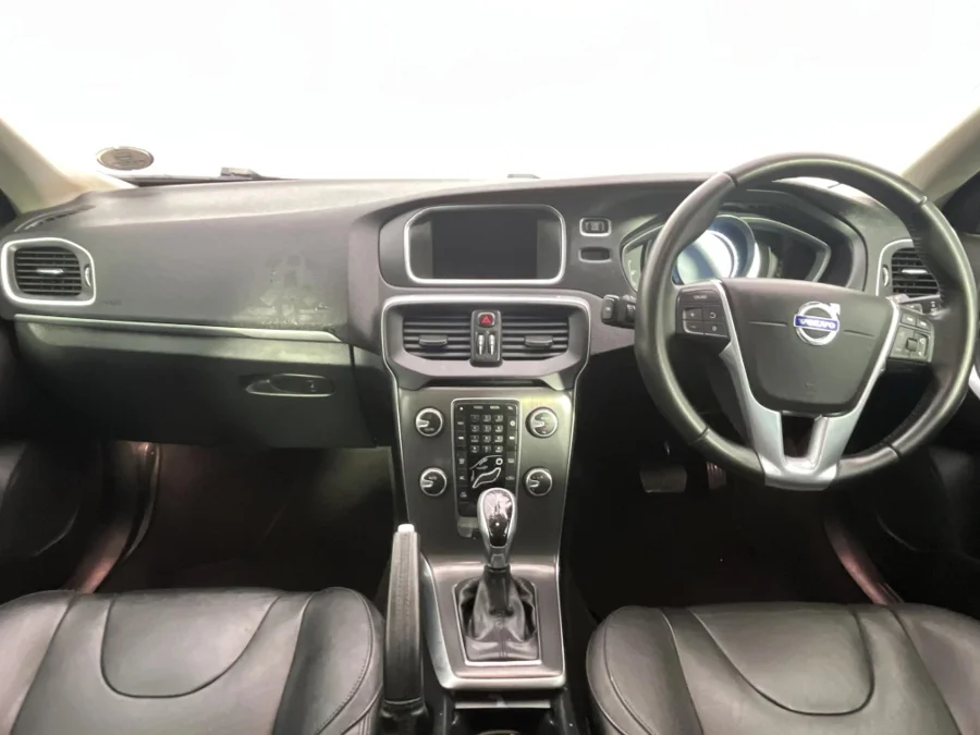 Used 2016 Volvo V40 T3 Momentum auto - WeBuyCars Germiston Used 2016 Volvo V40 T3 Momentum auto - WeBuyCars Germiston