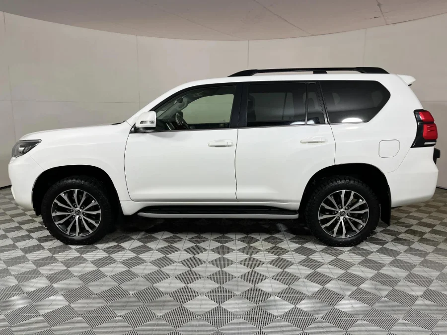 Used 2023 Toyota Land Cruiser Prado 2.8GD VX-L - WeBuyCars JHB South Used 2023 Toyota Land Cruiser Prado 2.8GD VX-L - WeBuyCars JHB South
