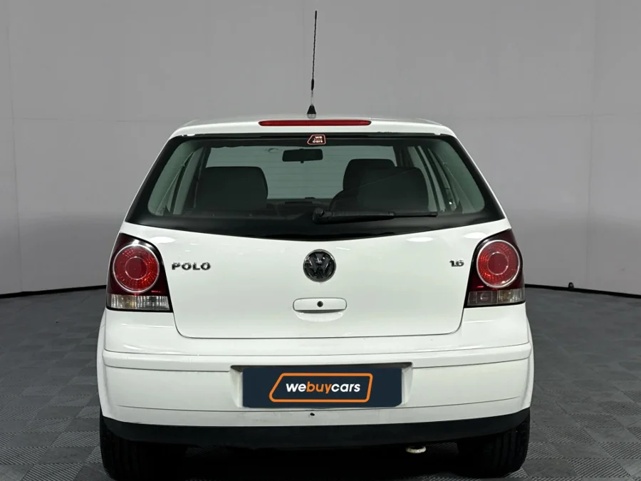 Preloaded Image 16