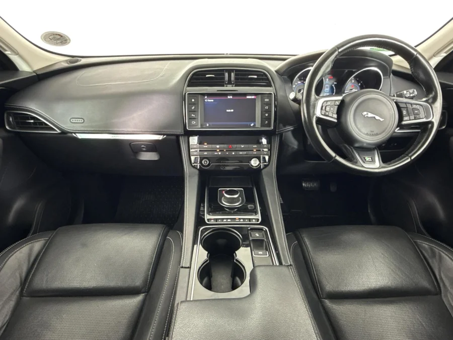 Used 2017 Jaguar F-Pace 20d AWD Chequered Flag - WeBuyCars The Dome