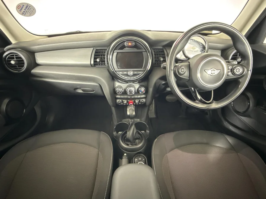 Used 2017 MINI Hatch Cooper Hatch 5-door Seven 7 auto - WeBuyCars Lansdowne