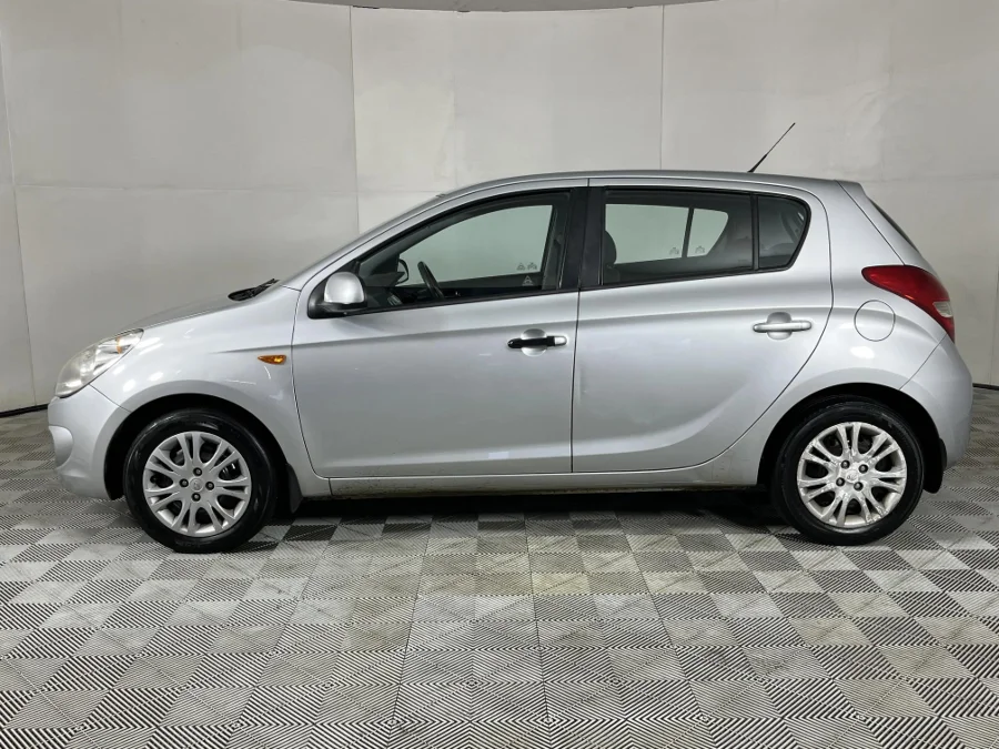 Used 2011 Hyundai i20 1.6 Remix - WeBuyCars The Dome Used 2011 Hyundai i20 1.6 Remix - WeBuyCars The Dome