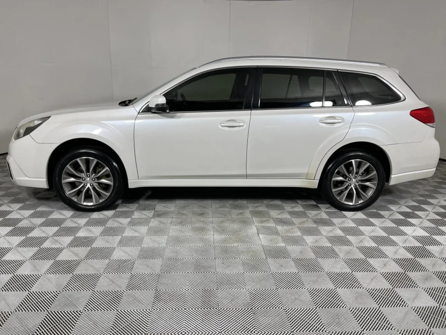 Used 2014 Subaru Outback 2.5i Premium - WeBuyCars The Dome