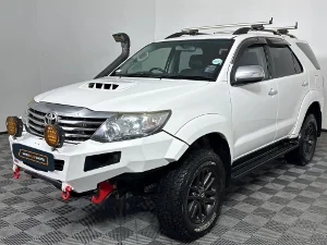 Used 2015 Toyota Fortuner 3.0D-4D 4x4 Limited auto Used 2015 Toyota Fortuner 3.0D-4D 4x4 Limited auto